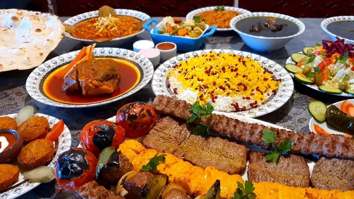 ویژگیهای باغ رستوران پردیسان در زاهدان